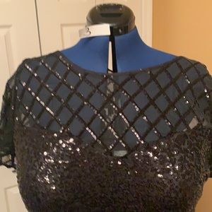 BEAUTIFUL NEW YEARS EVE DRESS!! 4x but fits like a 22W see measurements in photo